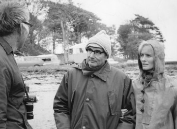 Wolf with Virginia McKenna talking to director Jack Couffer on the set of ‘Ring of Bright Water’ (1969)