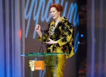Tilda Swinton claims her first BAFTA for her supporting role in Michael Clayton (pic: BAFTA / Camera Press).