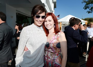 Michelle Forbes and Carrie Preston