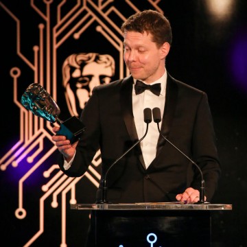 Sam Barlow, creator of Her Story, accepts the award for Debut Game