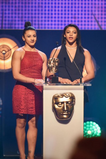 Elle and Becky Downie present the BAFTA for Entertainment at the British Academy Children's Awards in 2015