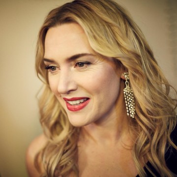 Kate Winslet relaxes backstage in the J. Kings Smoking Room at London's Royal Opera House