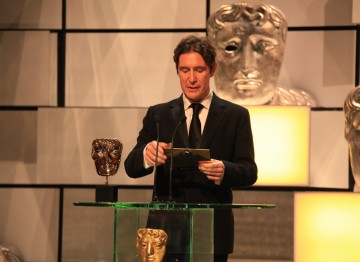 The Withnail & I and Luther actor presents the New Media award